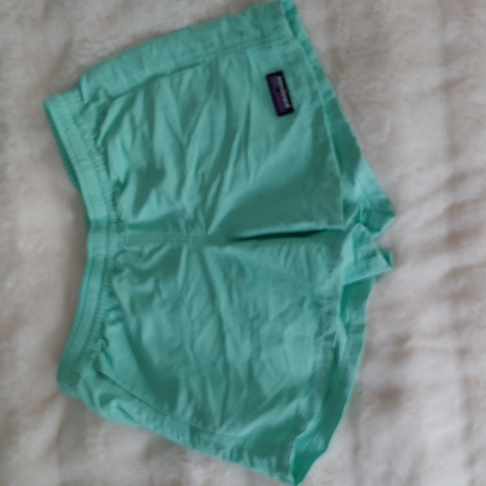 Patagonia girls shorts, size M, mint green, good cond